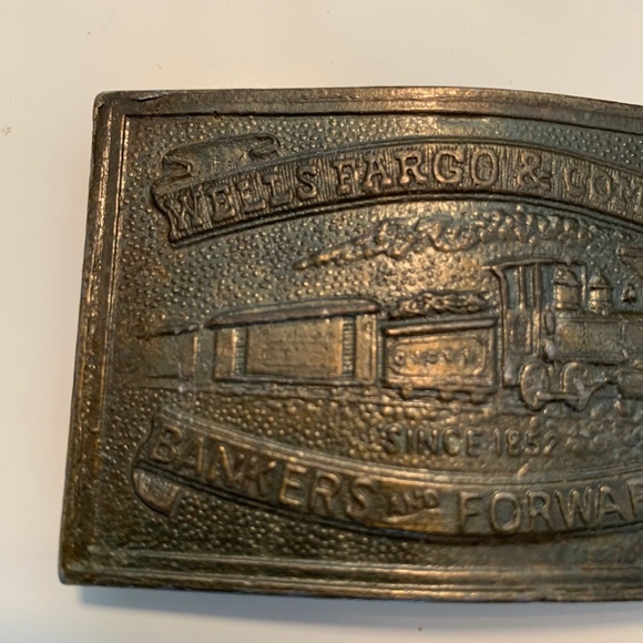 Vintage Brass Western Belt Buckle Wells Fargo Bankers & Forwarders Steam Train - Picture 2 of 7